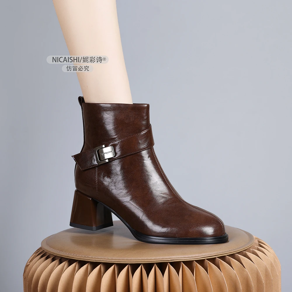 2024新款欧美复古马丁靴百搭简约粗跟舒适不累脚短靴绒里时尚0529