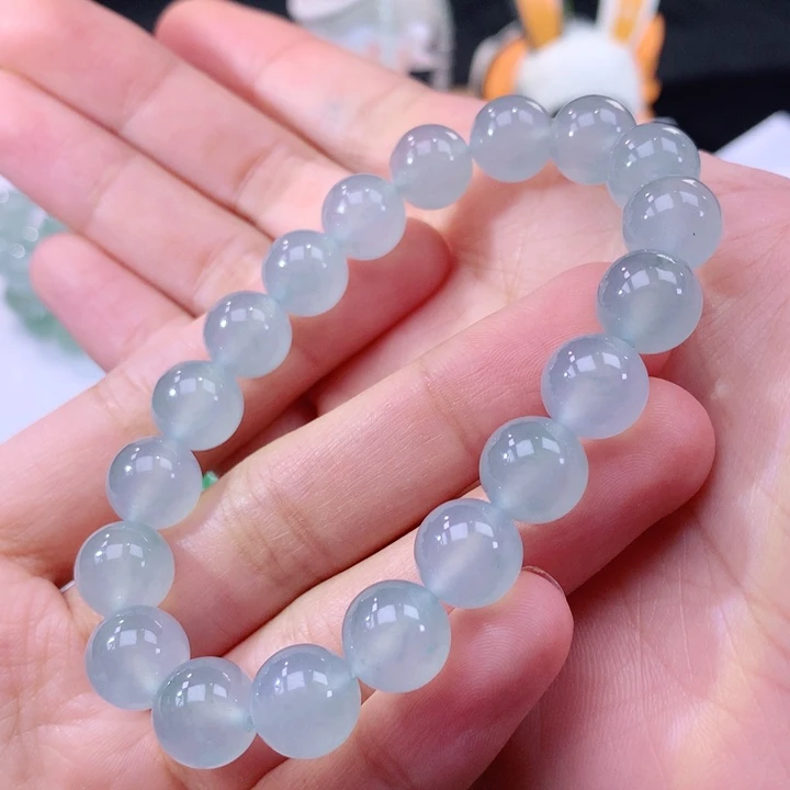 翡翠手链未镶嵌翡翠