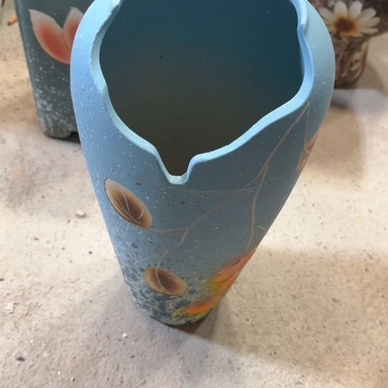 罐默认微瑕，有孔编号16-101