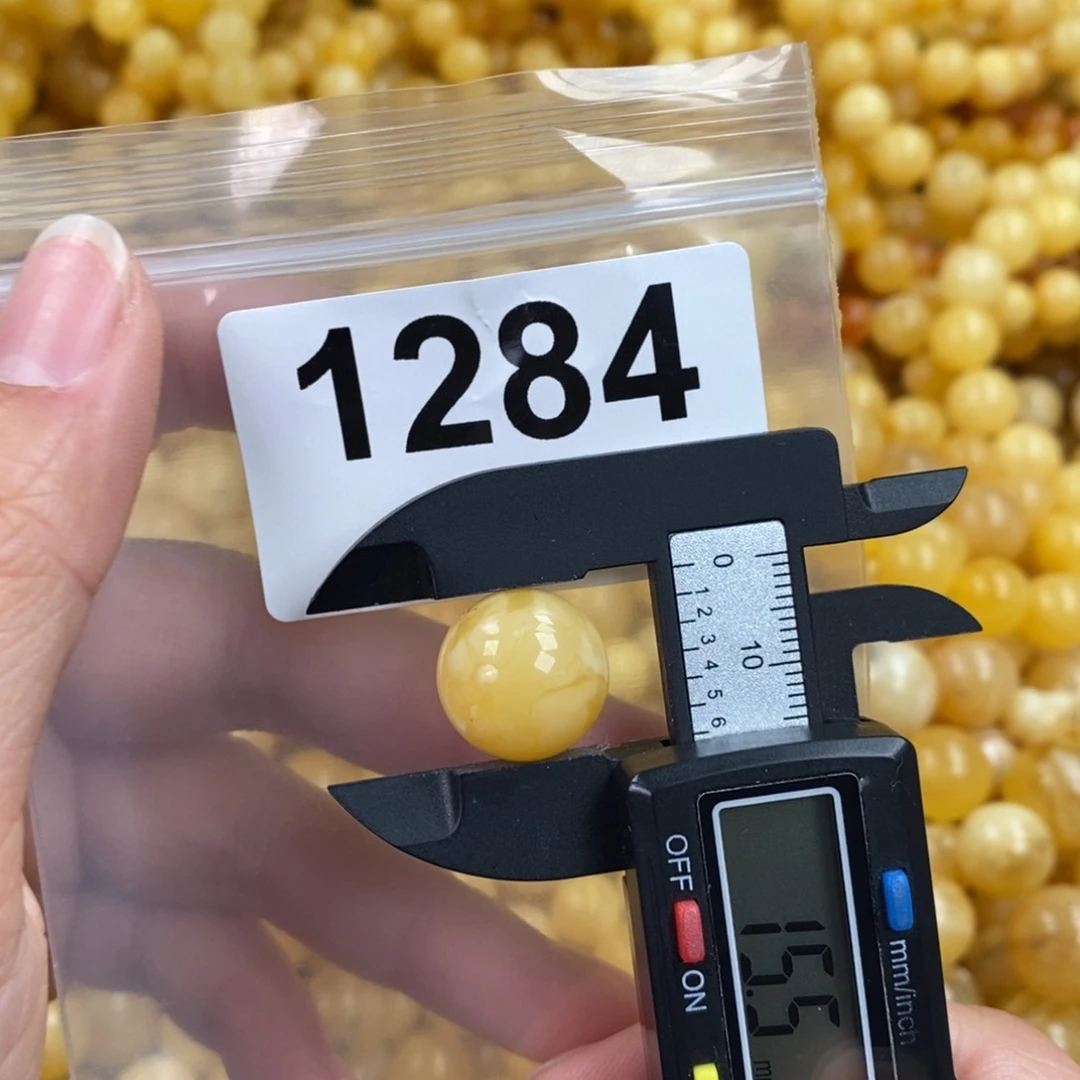 蜜蜡珠宝奇石未镶嵌