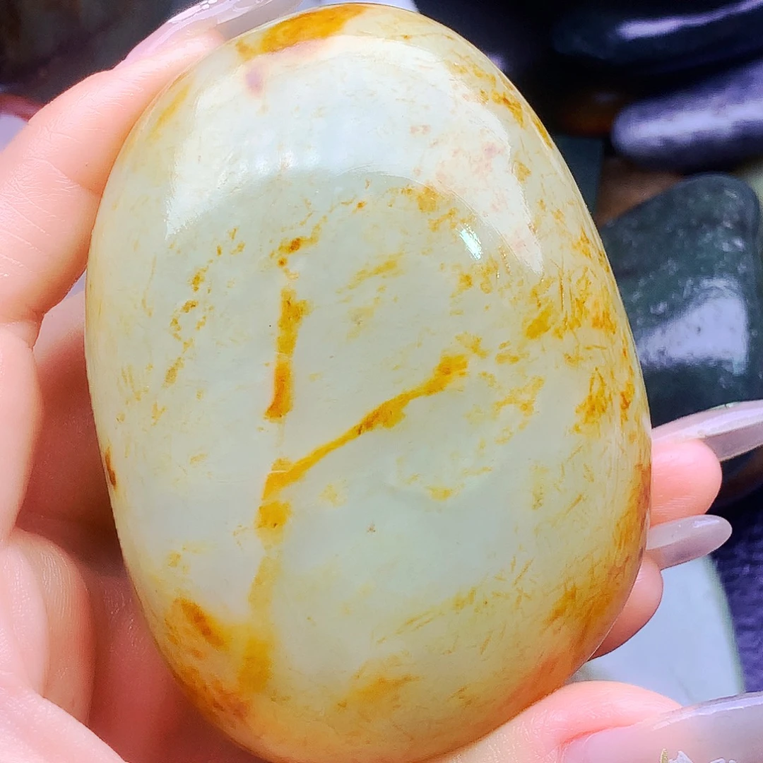 未镶嵌和田玉（糖玉）把件
