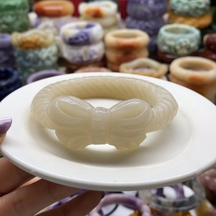 石英质玉未镶嵌手镯