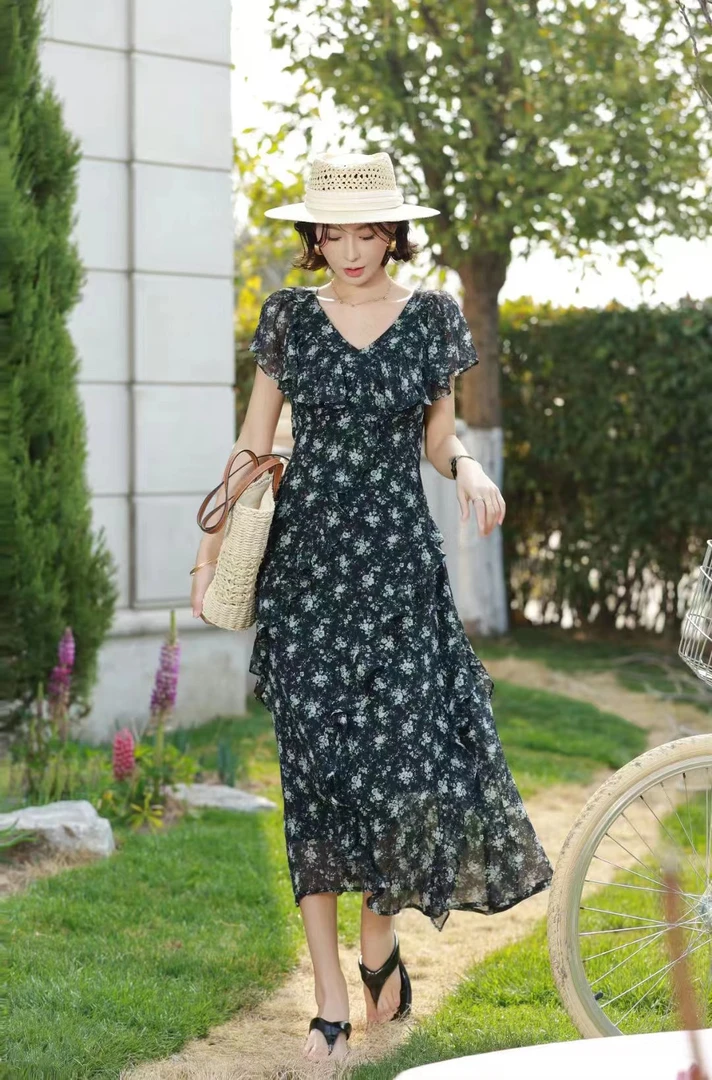 温柔显瘦显白渐变花朵花色V领荷叶边雪纺碎花连衣裙