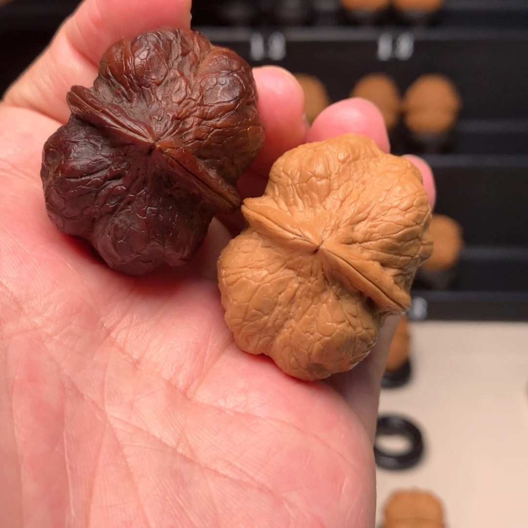 文玩核桃把件奔*霸阴阳香炉