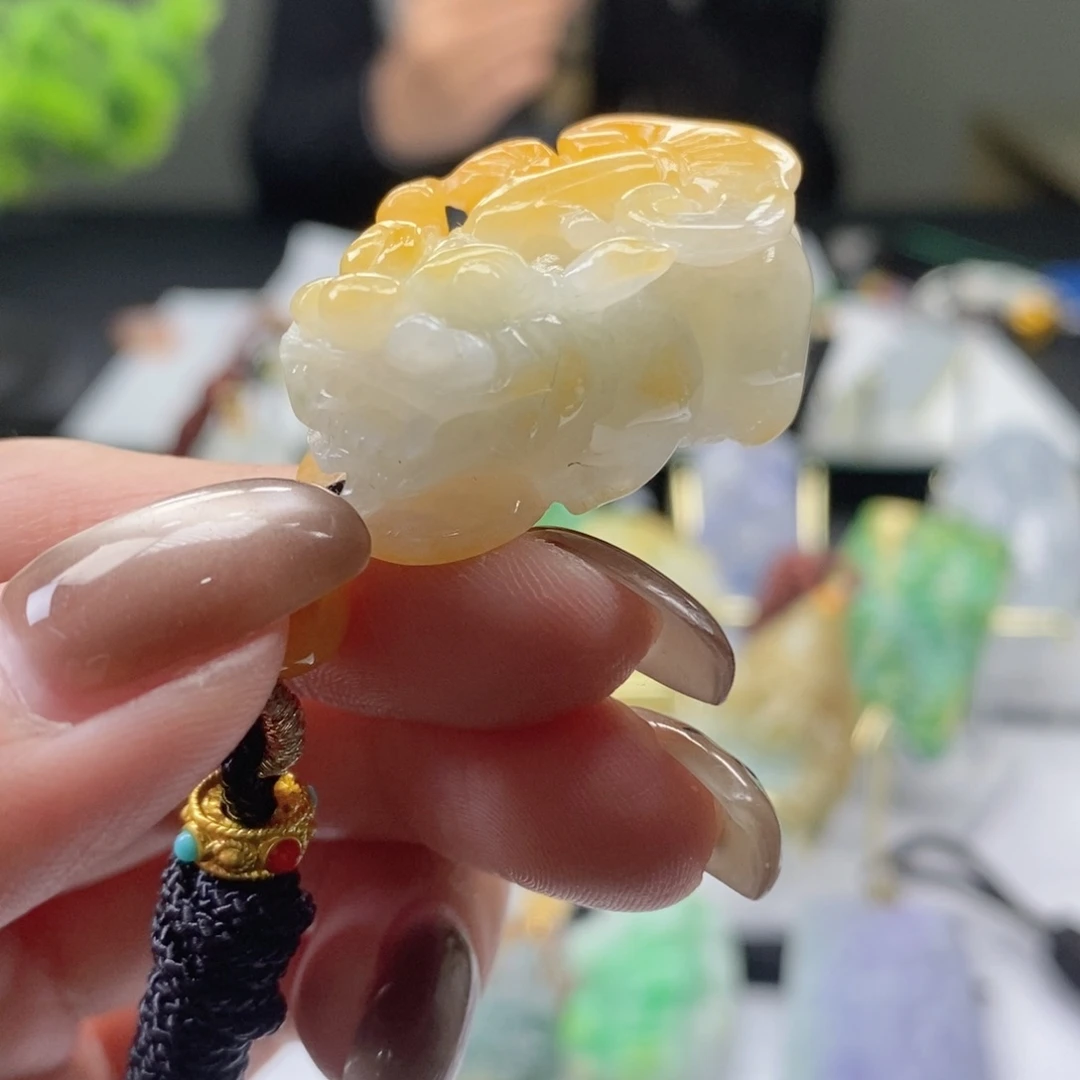 翡翠未镶嵌颈饰翡翠A货