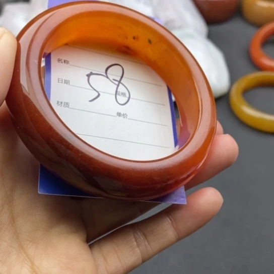 石英质玉未镶嵌手镯