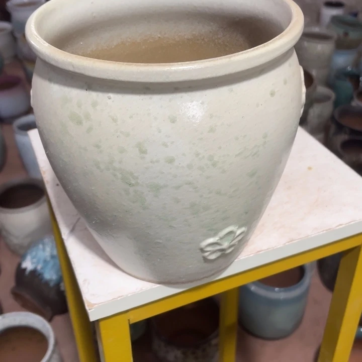 紫砂花盆口径19高度21一只