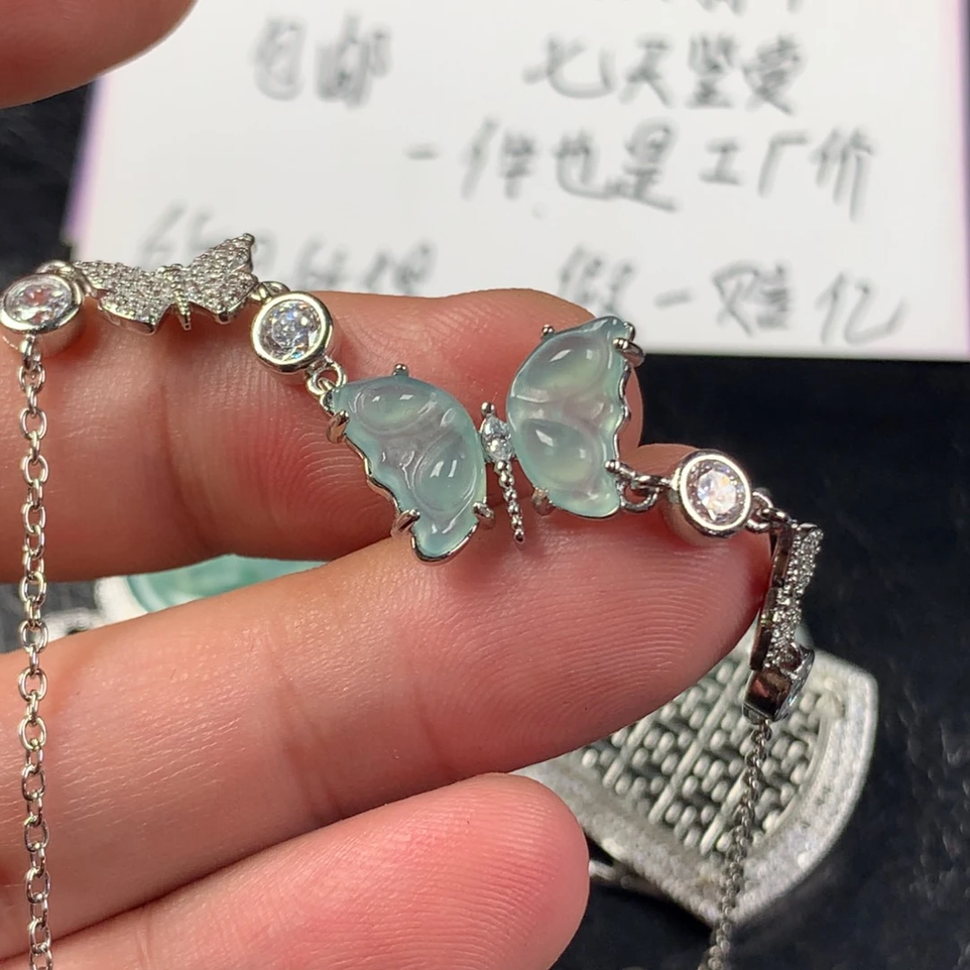 翡翠未镶嵌颈饰手链