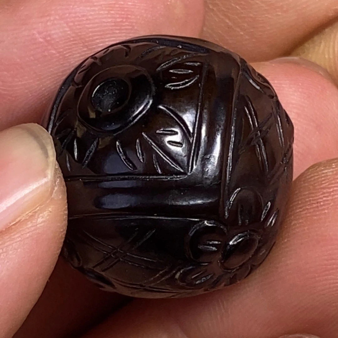 和田玉未镶嵌颈饰老****国