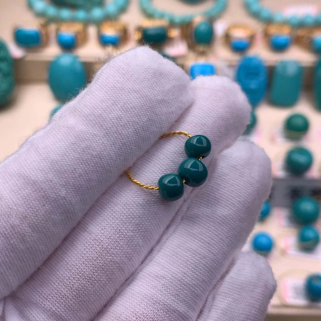 绿松石未镶嵌珠宝奇石