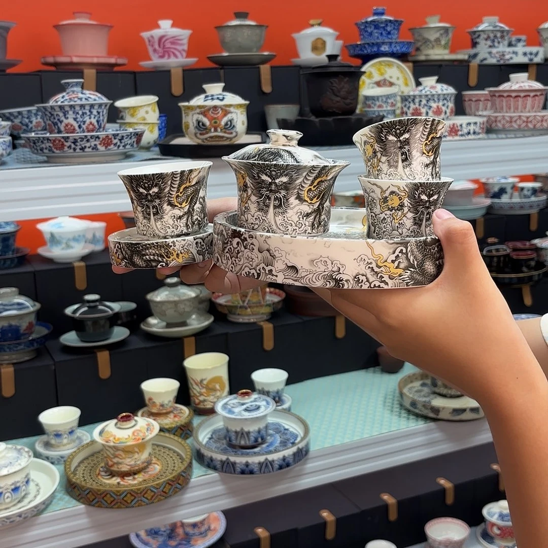 茶具是指茶具与装饰盖碗