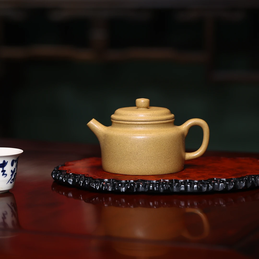 LCC黄金段【德钟200CC】宜兴黄龙山原矿手工紫砂壶
