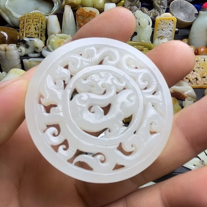 颈饰未镶嵌和田玉