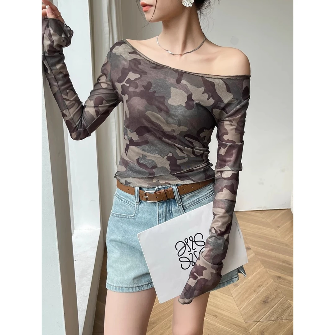 迷彩扎染长袖女t恤2025新款夏网纱打底内搭性感喇叭袖一字肩上衣
