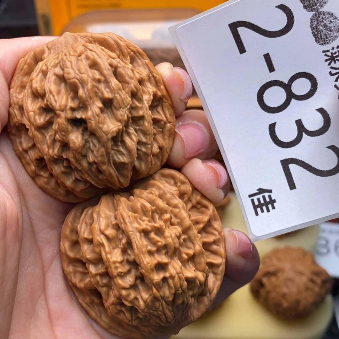 文玩核桃把件41虎头