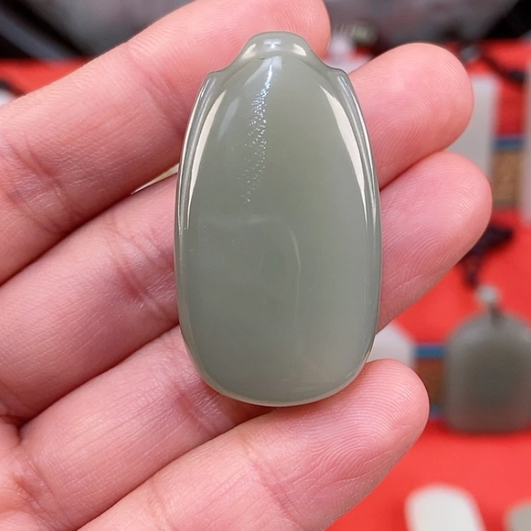 【闪购商品】颈饰未镶嵌和田玉
