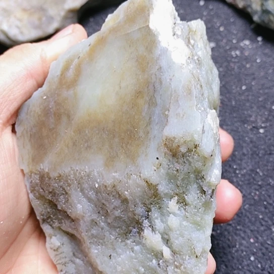 和田玉（糖玉）未镶嵌珠宝半成品