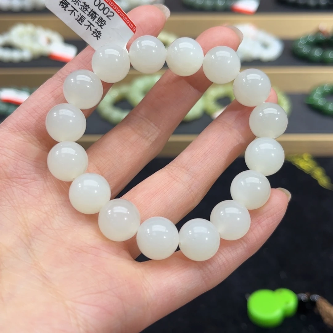 和田玉未镶嵌手串新疆且末白
