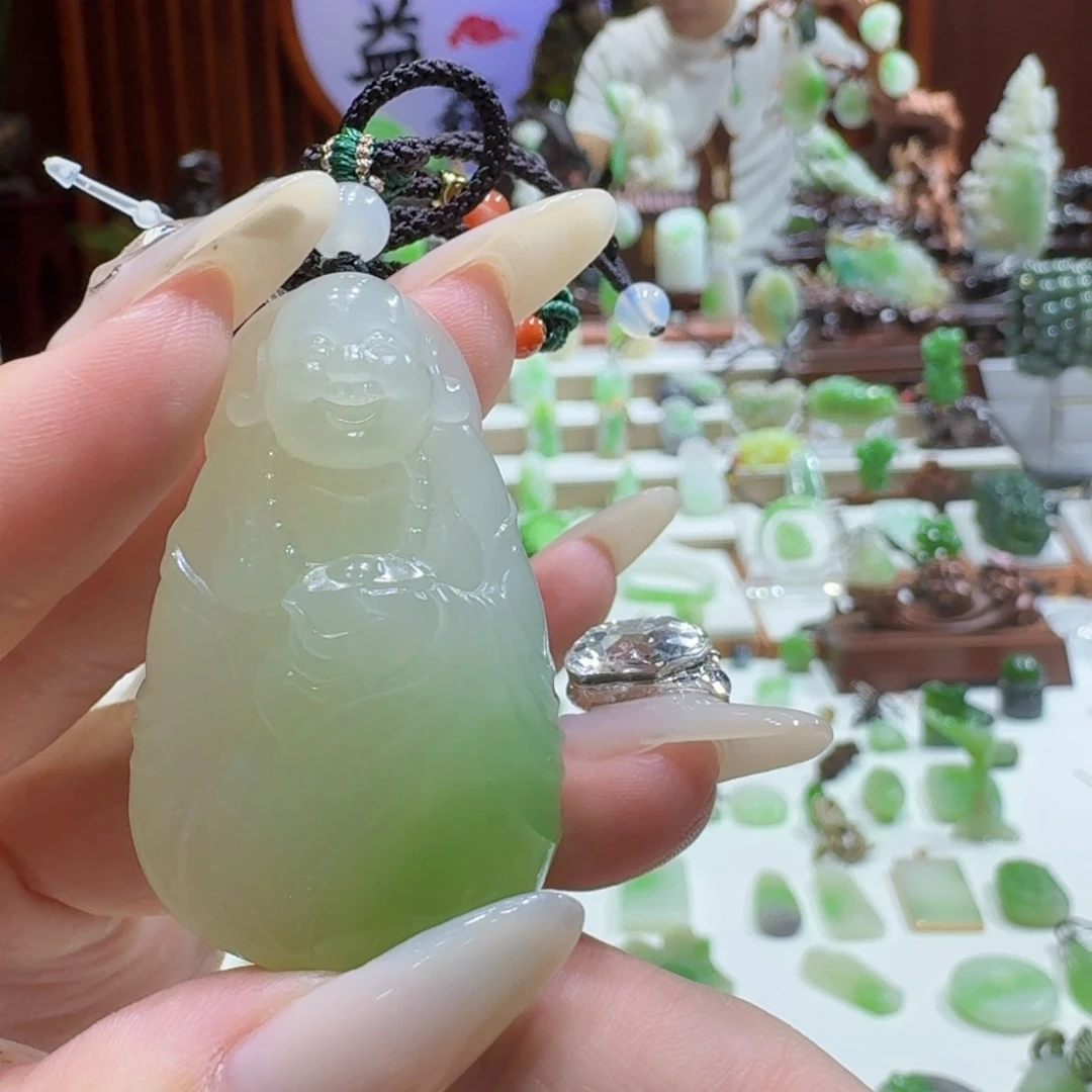 未镶嵌和田玉（翠青玉）挂件翠青元宝佛