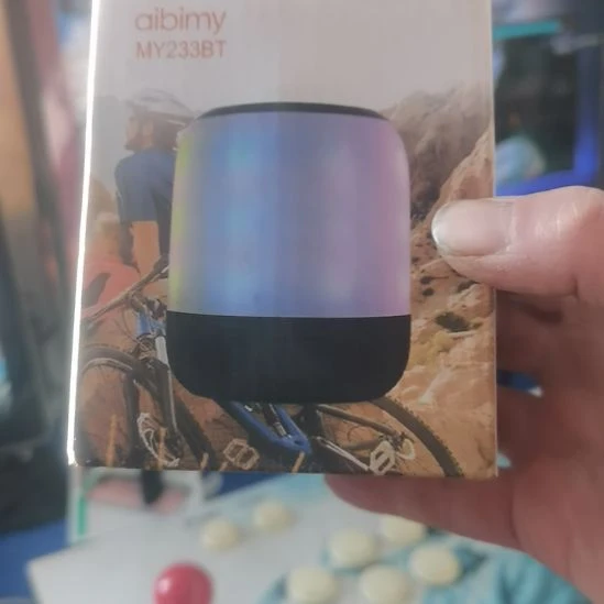 户外多功能炫彩蓝牙音箱