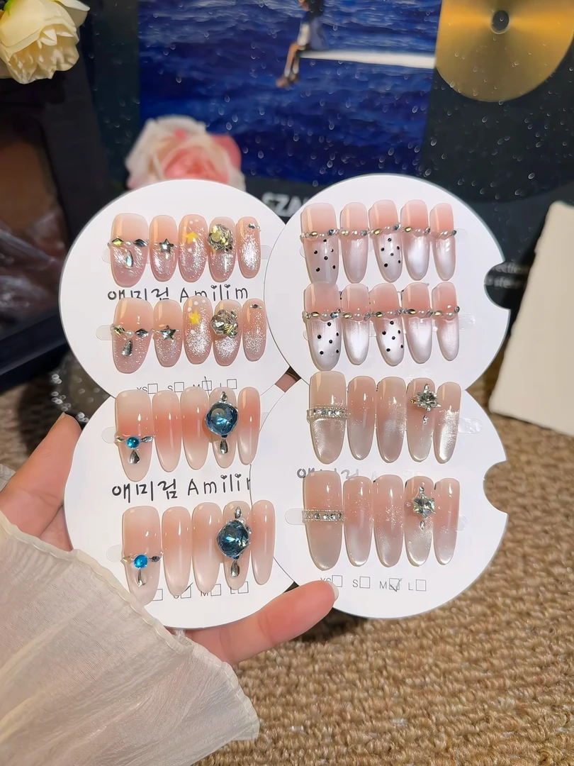 【梨梨酱】 手工穿戴甲 默认微瑕 拆开no退no换