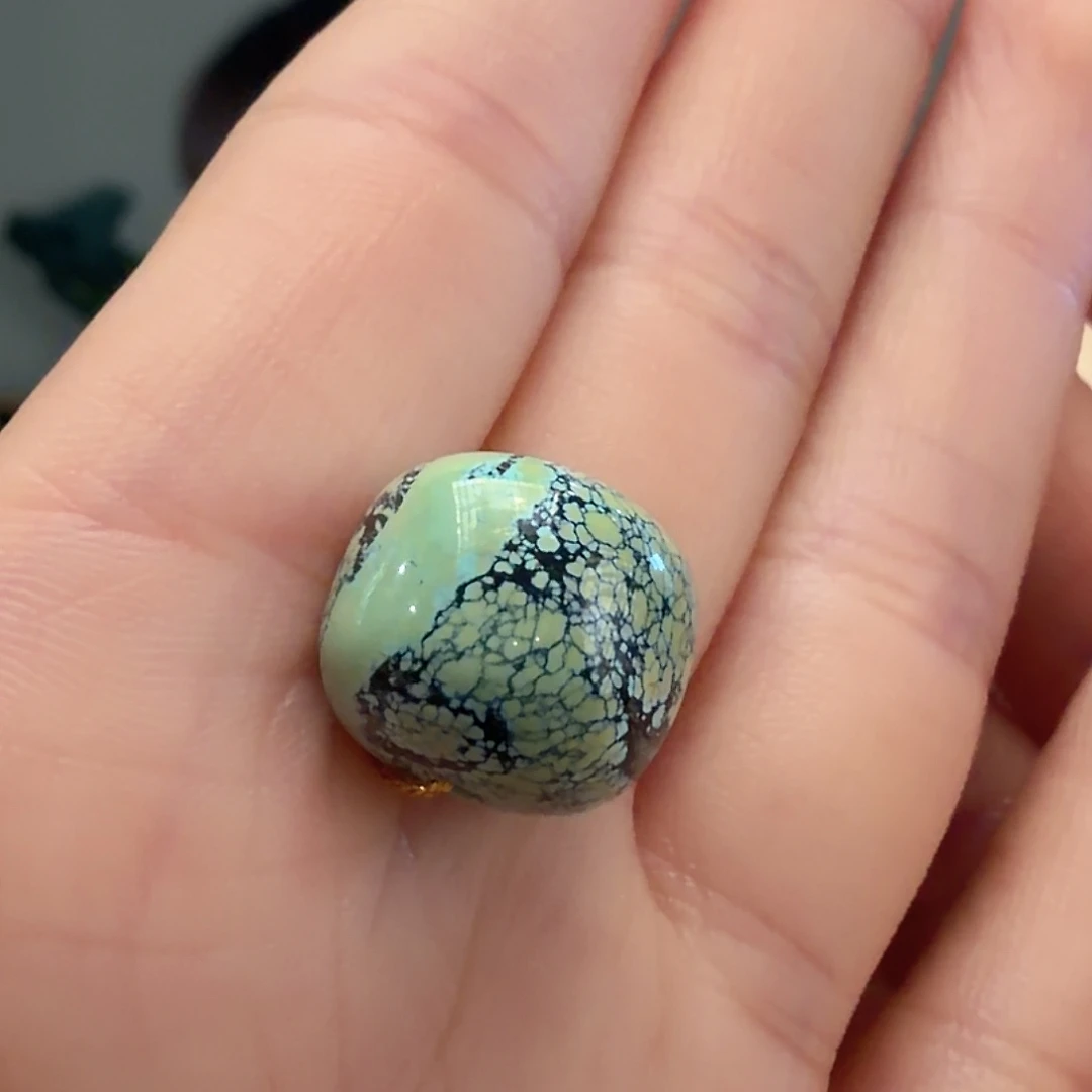 绿松石未镶嵌颈饰