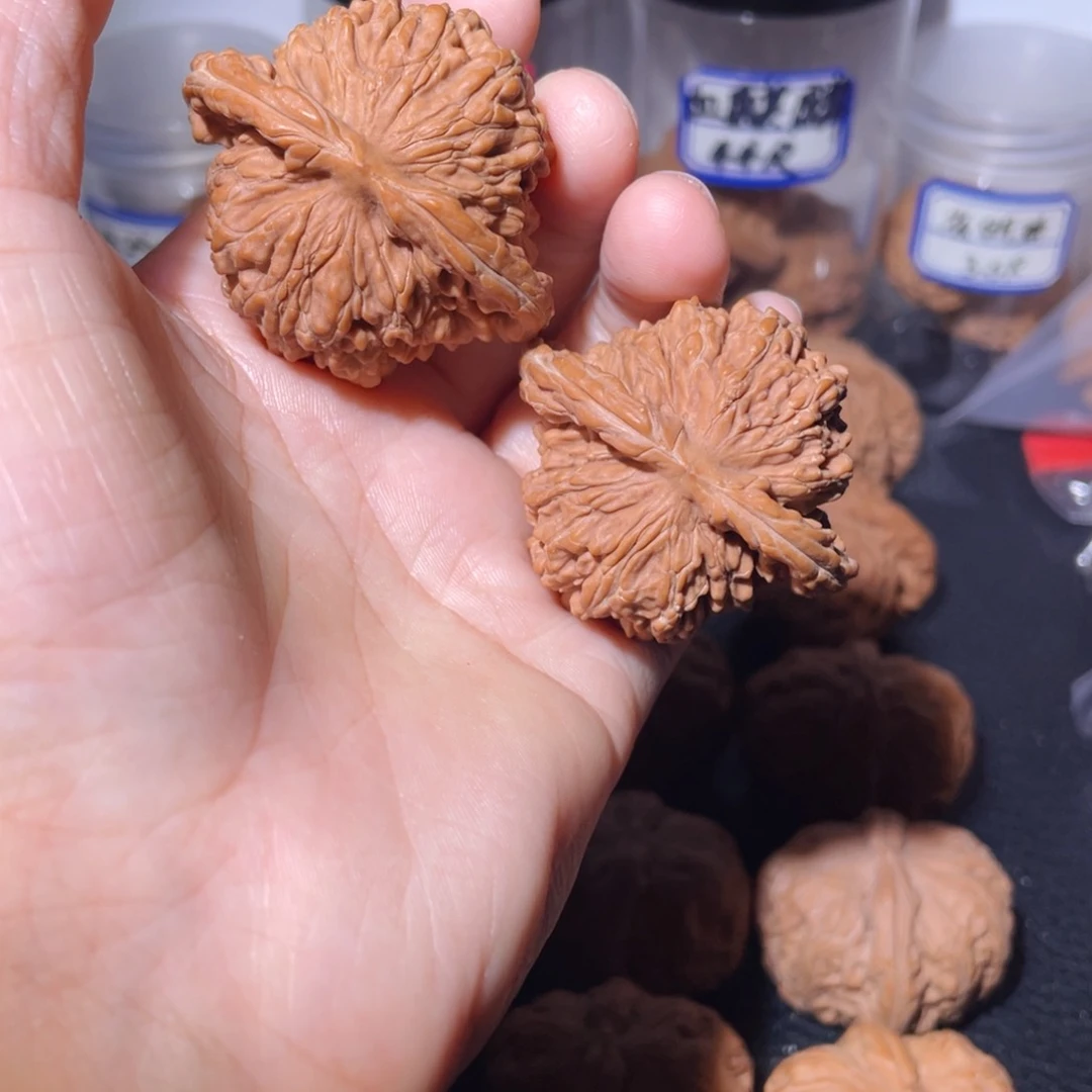 吊坠桃核44尺四座楼