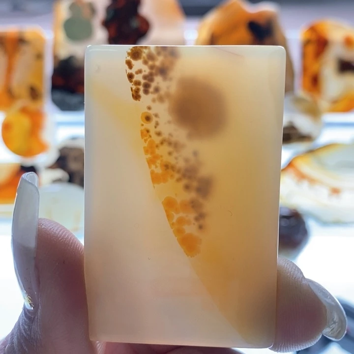 玛瑙/玉髓颈饰未镶嵌