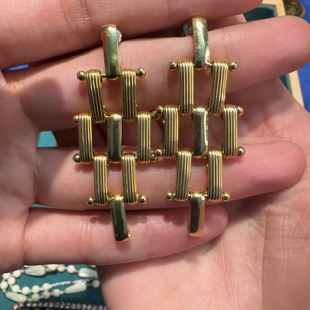 琉璃纯铜合金瑕疵