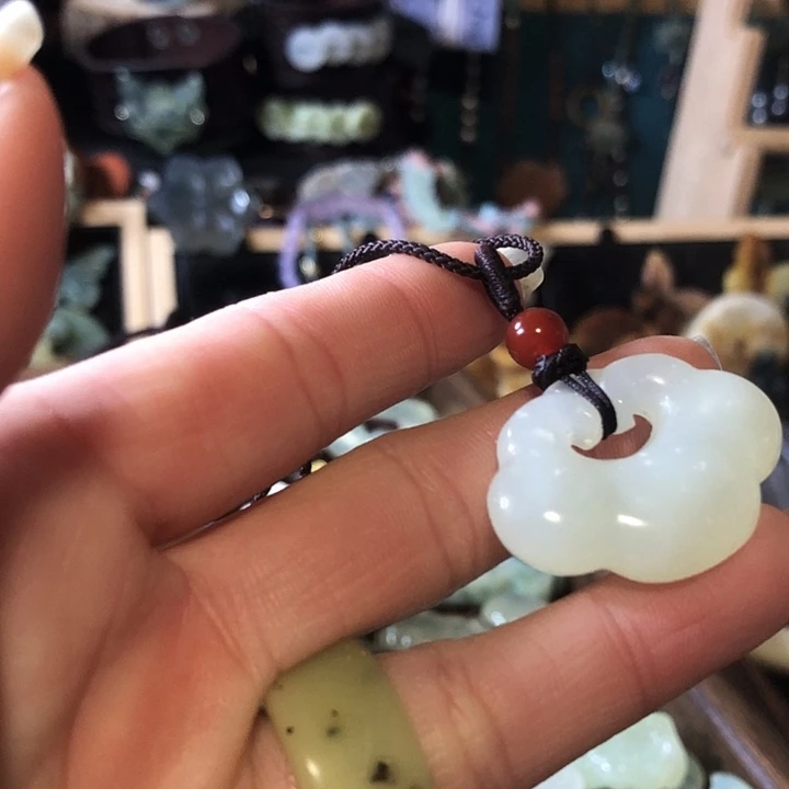岫玉未镶嵌岫玉挂件