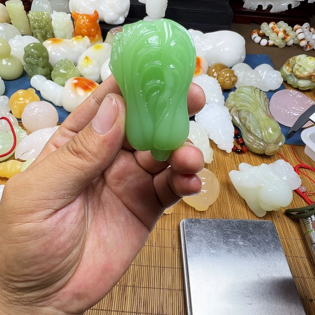 石材出*车手工雕刻白菜