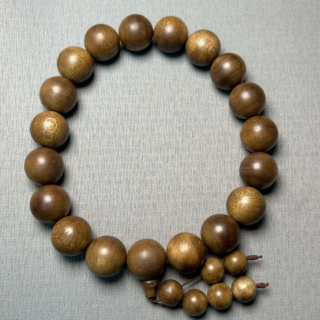 沉香大圆珠手持小礼包5 多样性发货