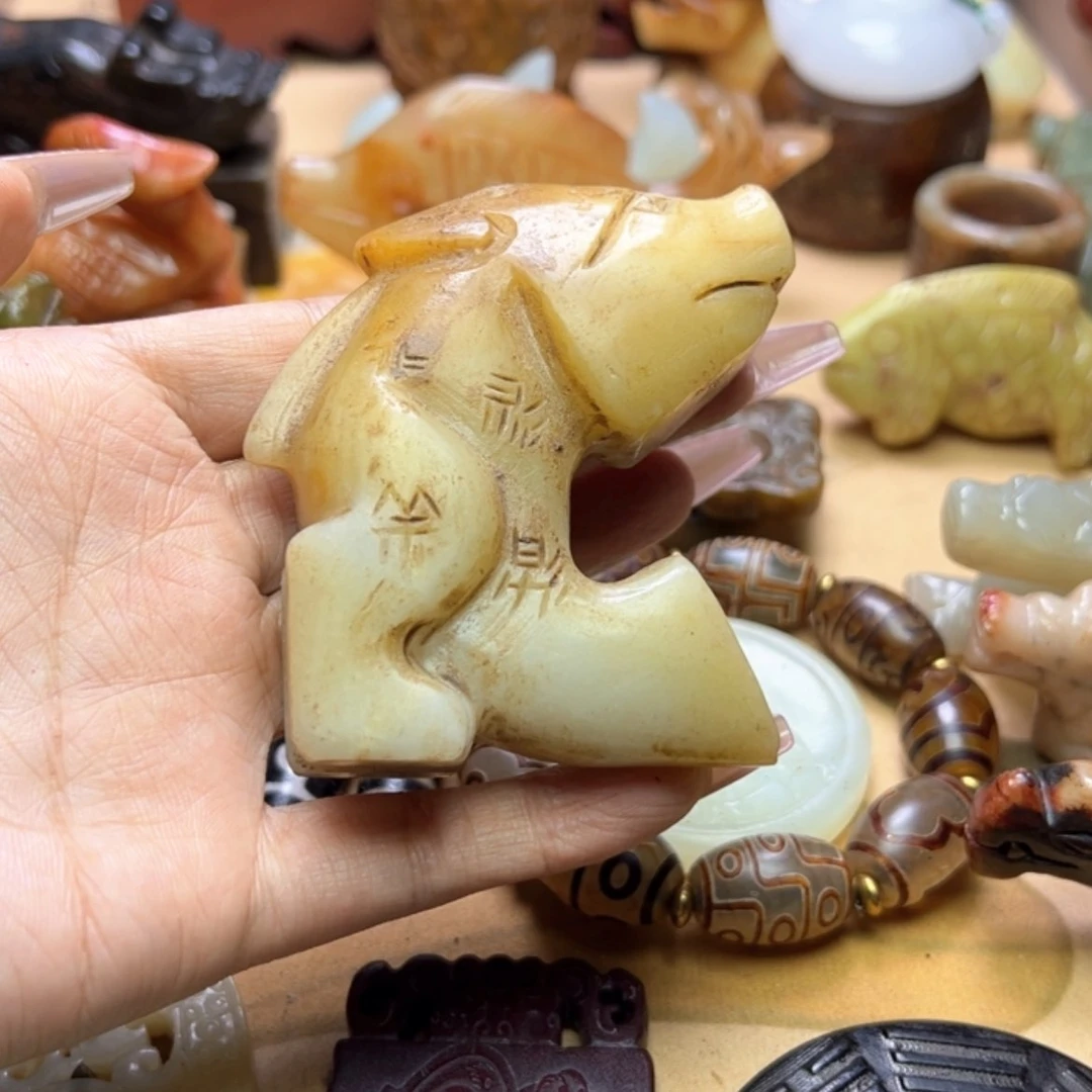 【闪购商品】蛇纹石玉颈饰未镶嵌