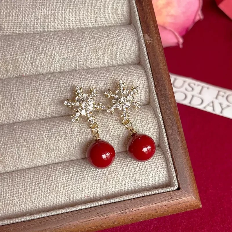 铜合金耳饰 雪花红色珠珠耳环高级感气质耳环喜庆耳坠女K1537