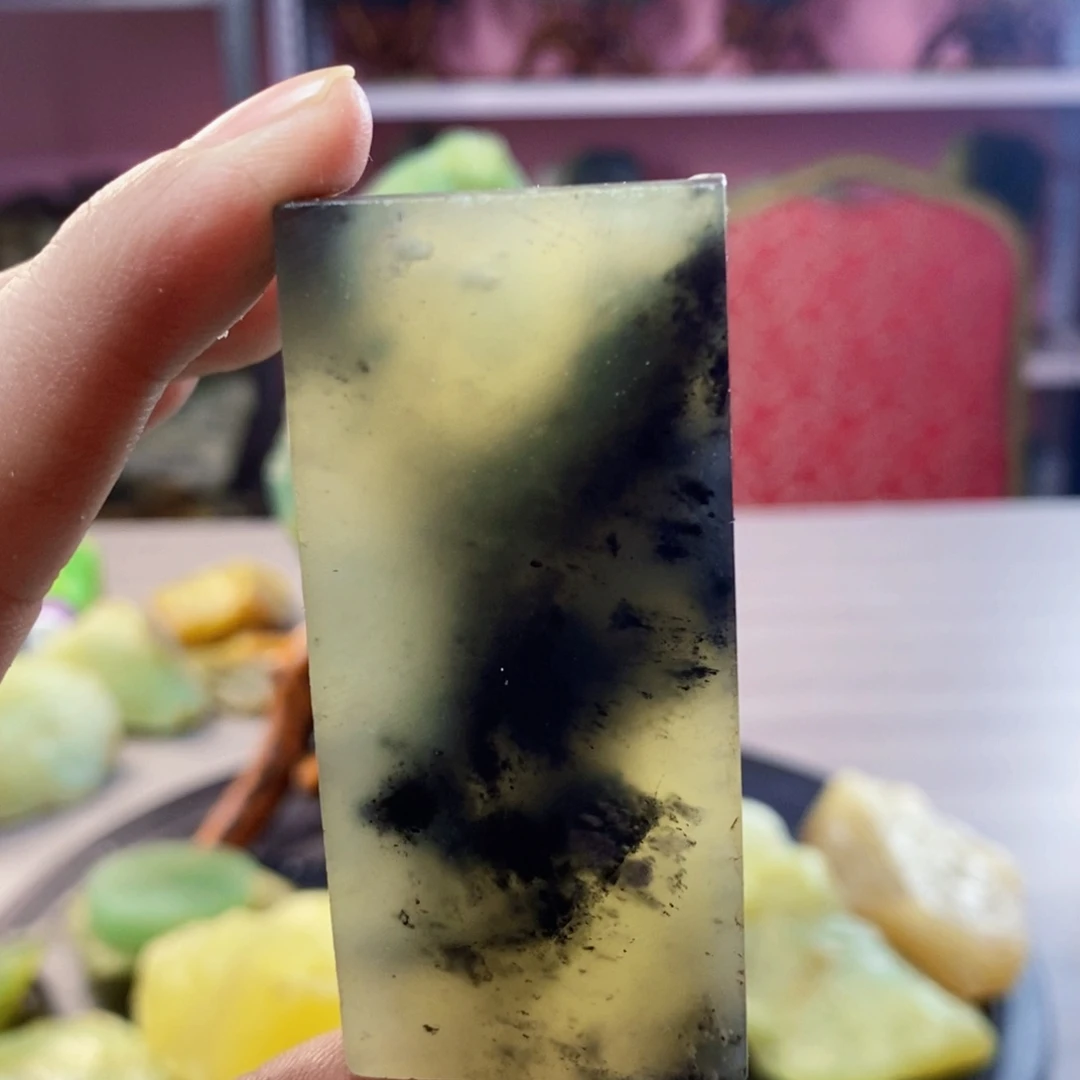 蛇纹石玉未镶嵌岫玉原石蛇纹石玉