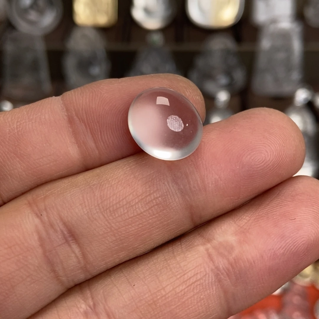 王***.石英质玉未镶嵌颈饰