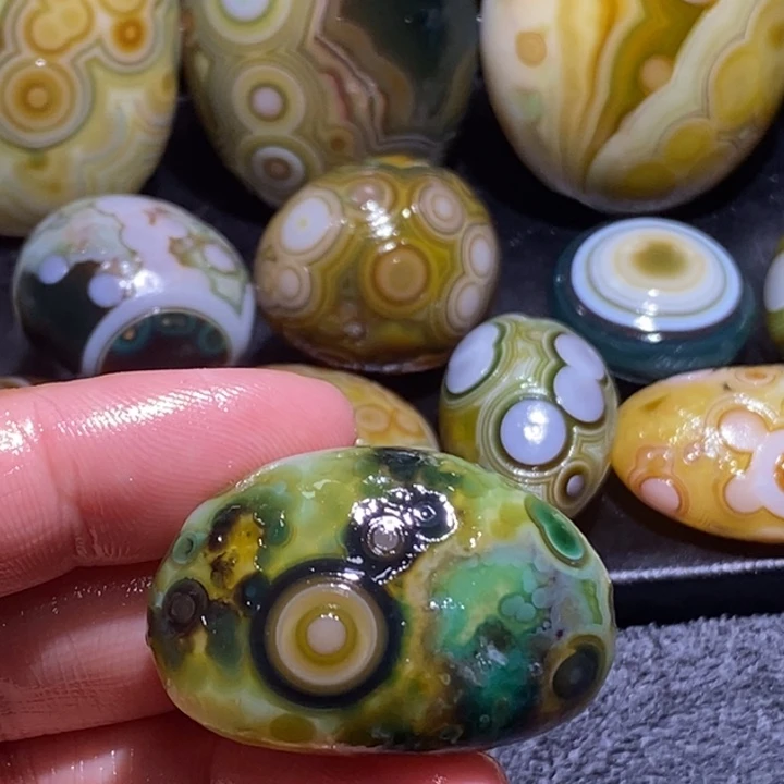 玛瑙/玉髓未镶嵌珠宝奇石39