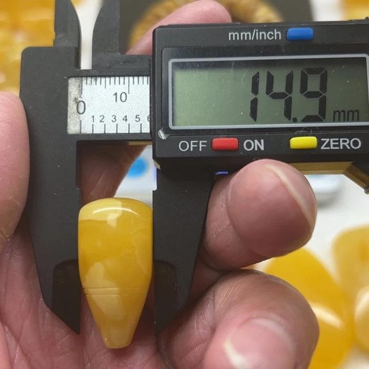 琥珀（矿物珀）未镶嵌裸石
