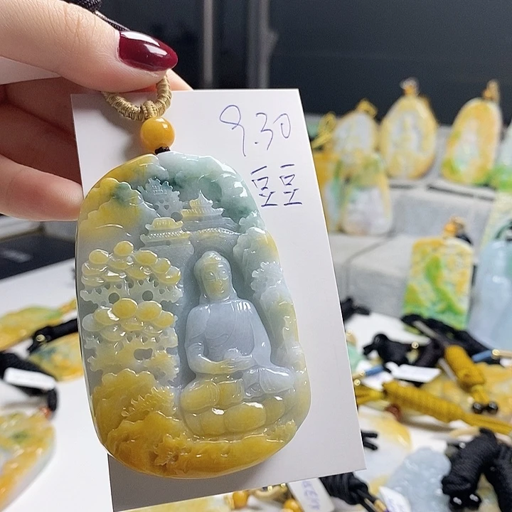 颈饰未镶嵌翡翠德**下.