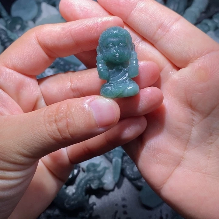 未镶嵌定制翡翠毛