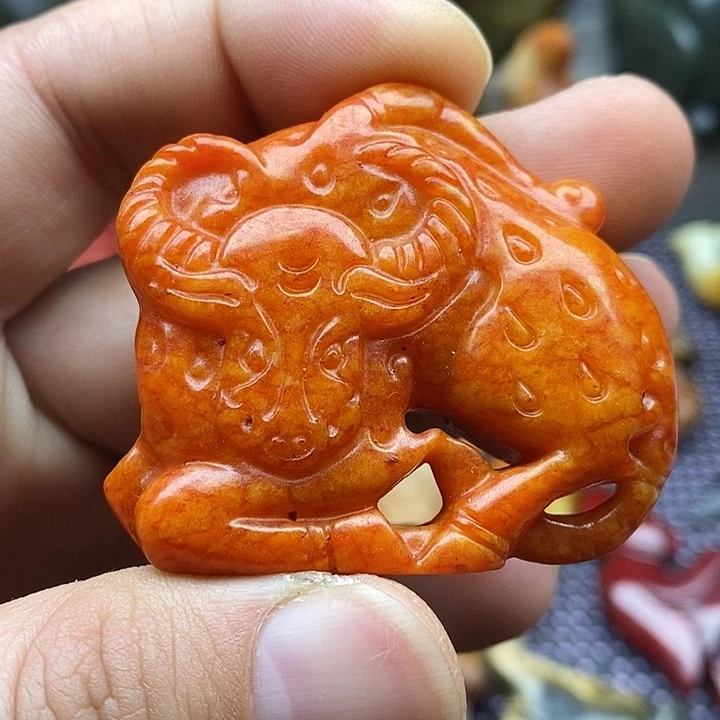 未镶嵌蛇纹石玉颈饰