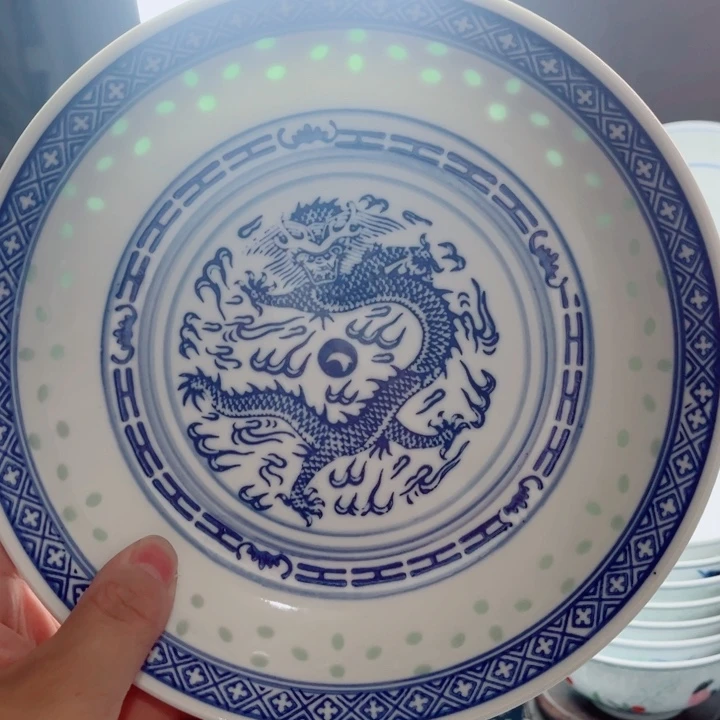 青花玲珑8寸窝盘龙纹