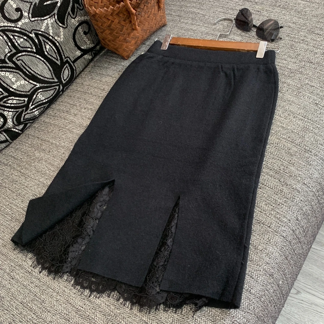 701 祺欣家 (85%柔软羊毛) 法式双层设计感蕾丝包臀开叉针织半裙