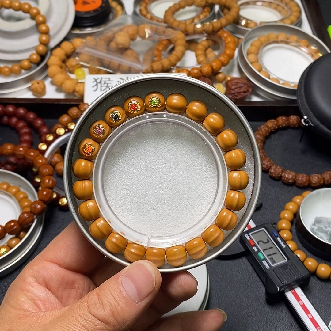 猴头核桃手串全品11左右五标鲨鱼鳍72号