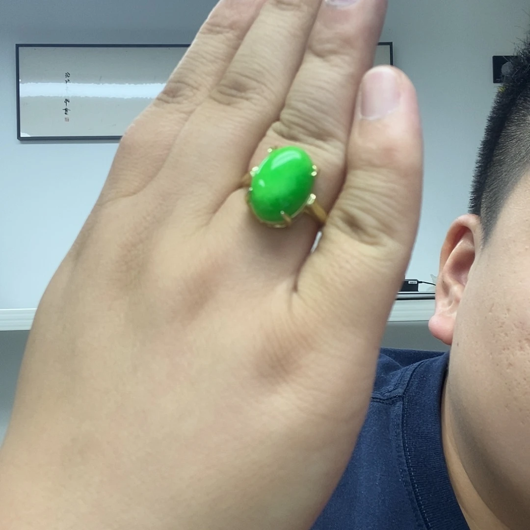 翡翠14K金镶嵌颈饰蛋面戒指
