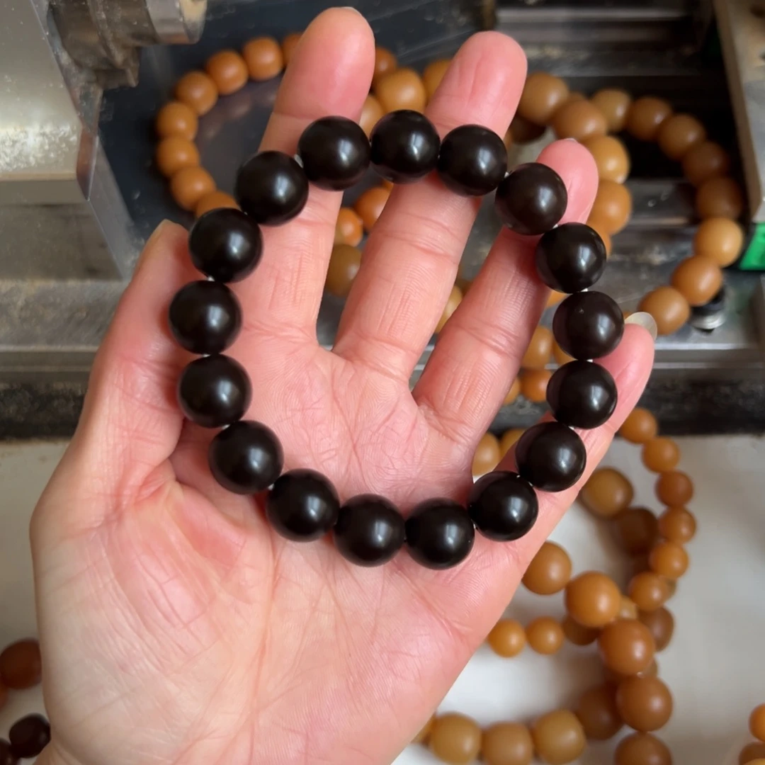 周***)吊坠菩提根/象牙果