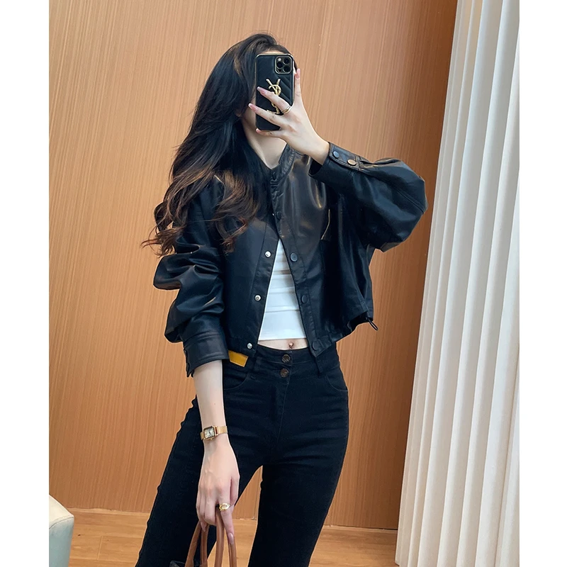 黑色立领皮衣女款2025新款早秋女装短款小个子单排扣休闲风机车服