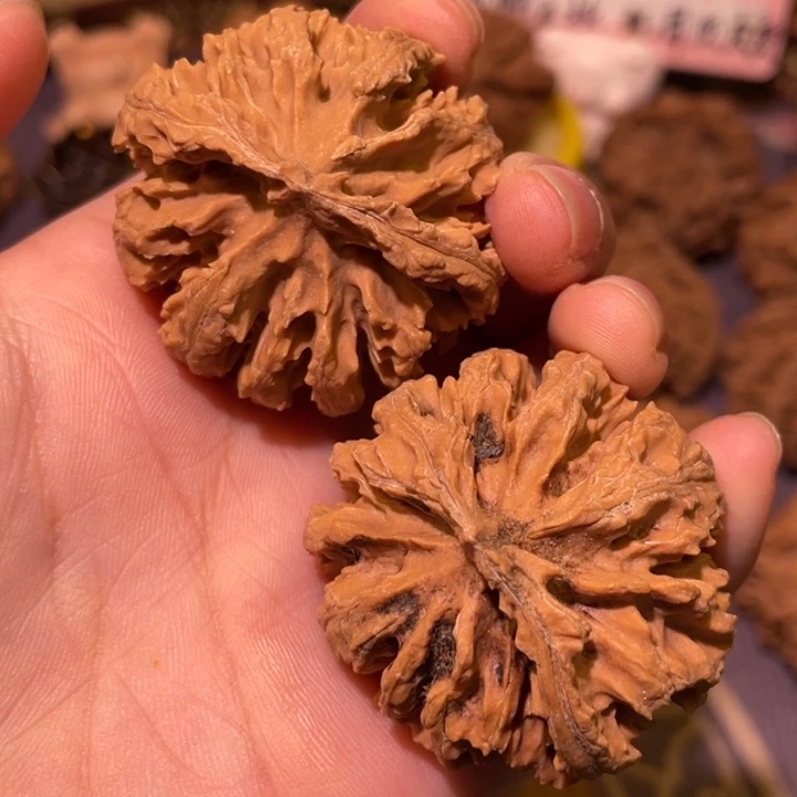 葫***娃核桃秦岭文玩核桃9   微瑕