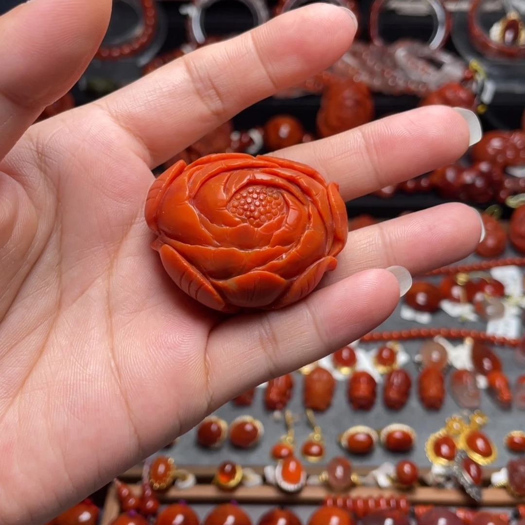 南红玛瑙未镶嵌立体花花