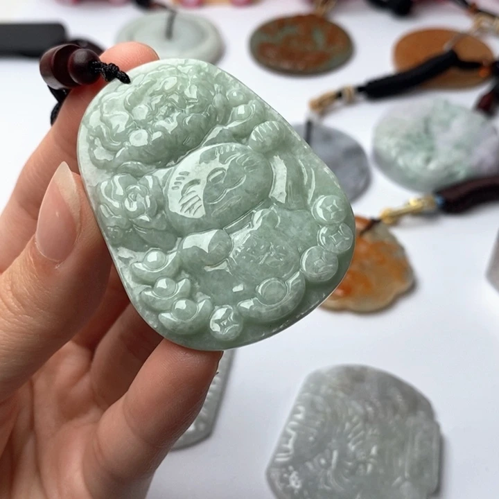 翡翠未镶嵌颈饰翡翠